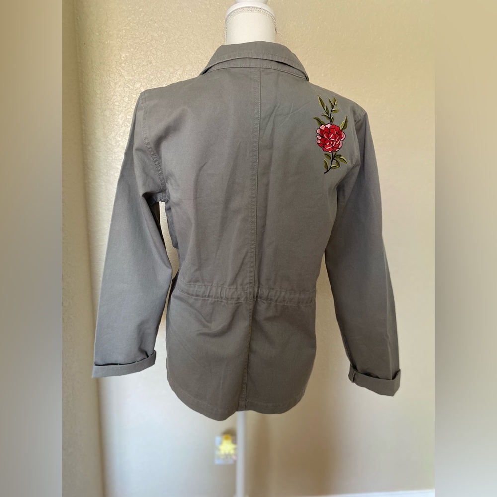 Jacket - Picture 2 of 5